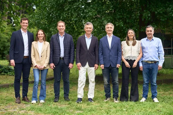 Macri junto a los candidatos del PRO de las Elecciones Legislativas 2025.