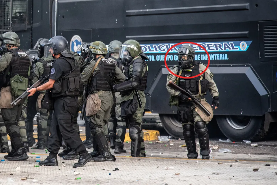 Salvaje y brutal represión del régimen de Milei y Bullrich a jubilados y jubiladas.