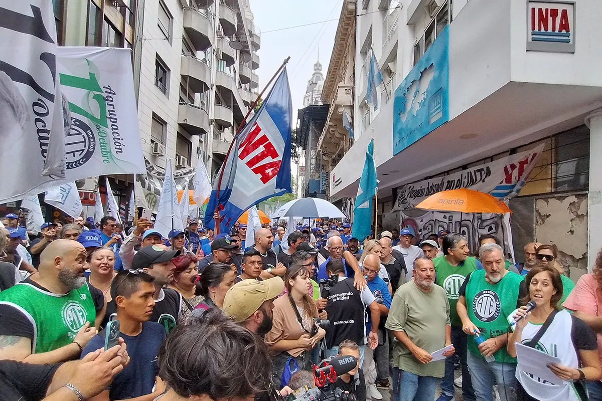 Marcha de INTA APINTA.