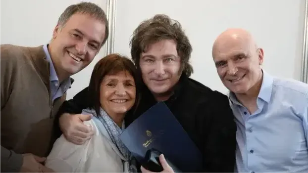 Manuel Adorni, Patricia Bullrich, Javier Gerardo Milei y  José Luis Espert.