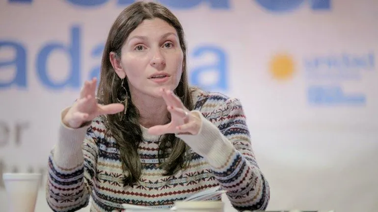 Mónica Fernanda Macha.